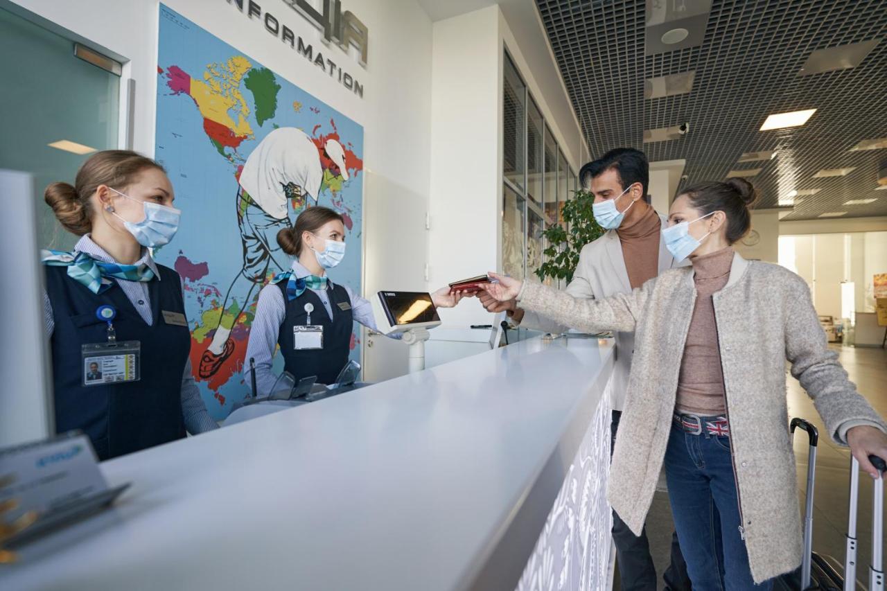 Terminal B Hotel Киев Экстерьер фото